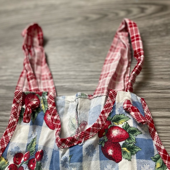 Girls Kids Vintage Plaid & Strawberry One Piece Romper Size 6x - Picture 3 of 5